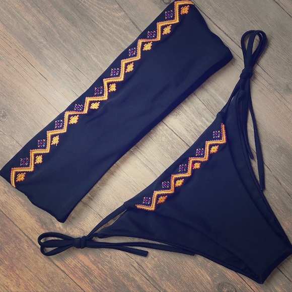 Other - SALE! LAST L♥️Tribal Print Black Bandeau Bikini 🏖🤩